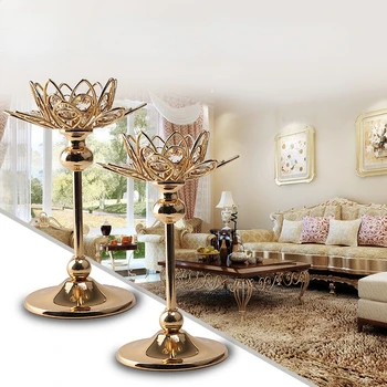 Euroopa-stiilis Kodu Decor Sepistatud Küünlajalg Kaunistused Lotus Crystal Küünlajalg Retro Pulm Teenetemärgi küünlajalad